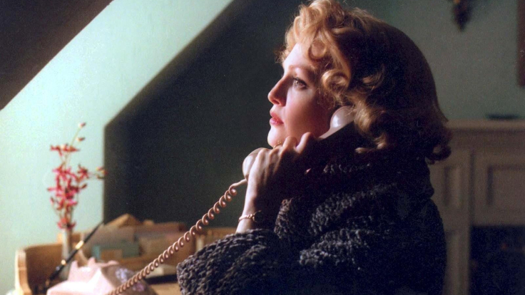 מתוך הרחק מגן עדן